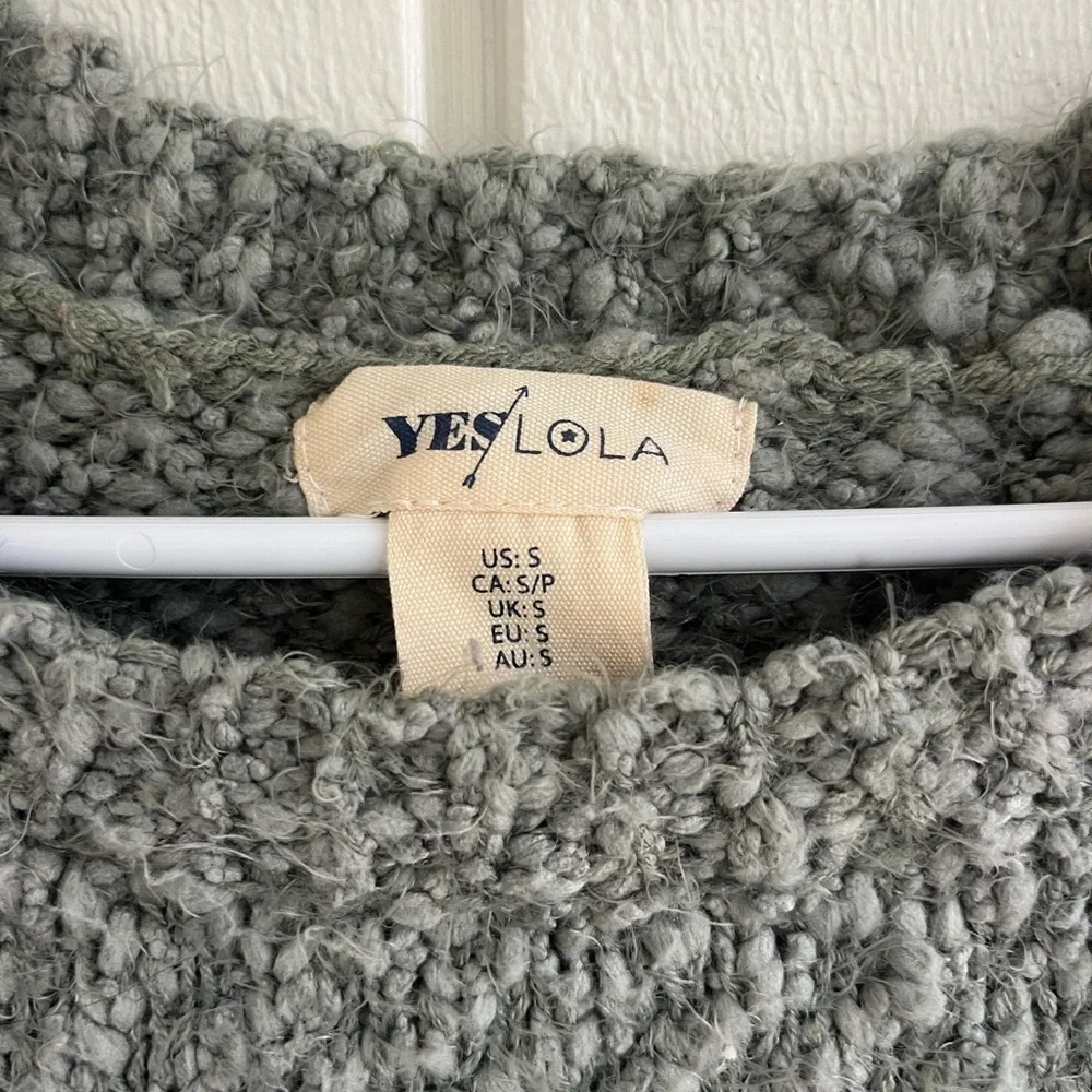 Lola Gray Crew Neck Sweater with Cozy Textured Knit - Picture 2 of 2